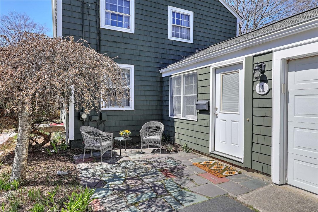11 Pine Avenue
