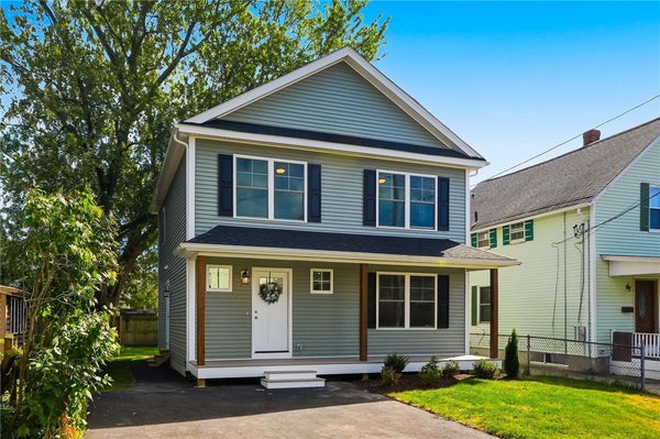 32 ADAMS AVE, RIVERSIDE, RI 02915 - Image ac89a2022558bcdcfd36c07b4f59de88/93022745