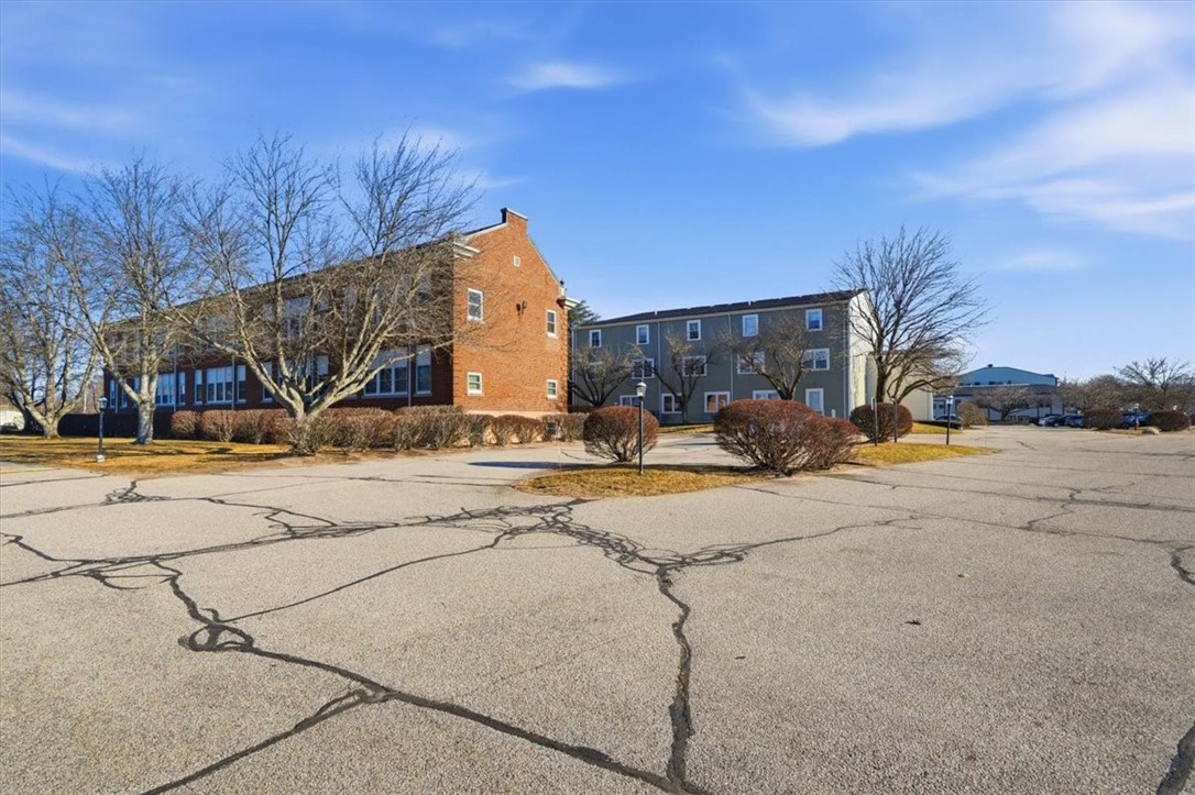 3524 West Shore Road 503