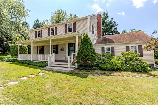 10 CIRCLE DR, MIDDLETOWN, RI 02842 - Image acd2beb8ebd8dea01d77eb7f4fd5794c/1812425191