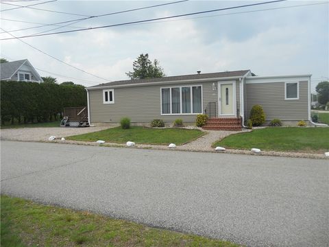 20 Anchorage Road Narragansett RI 02882