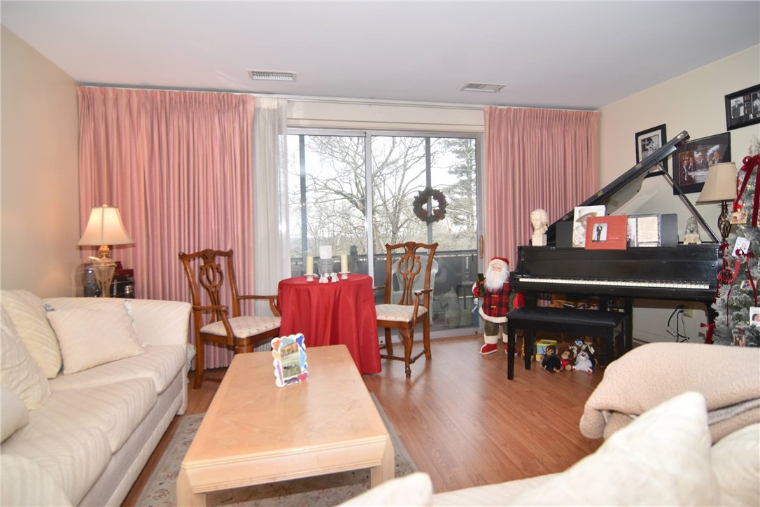 201 Hoffman Avenue 19