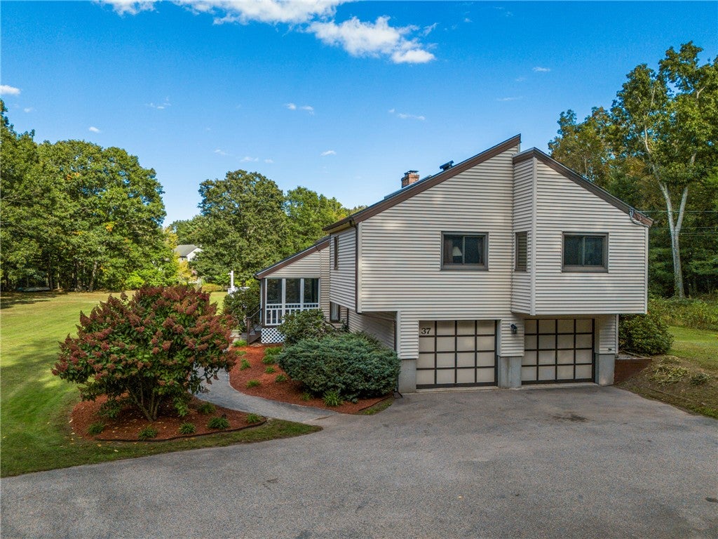 37 Forrestal Drive