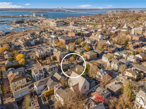 113 115 Spring Street Newport RI 02840