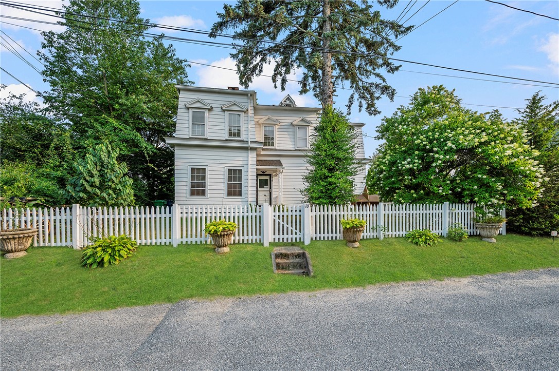 10 Hendricks Street 12