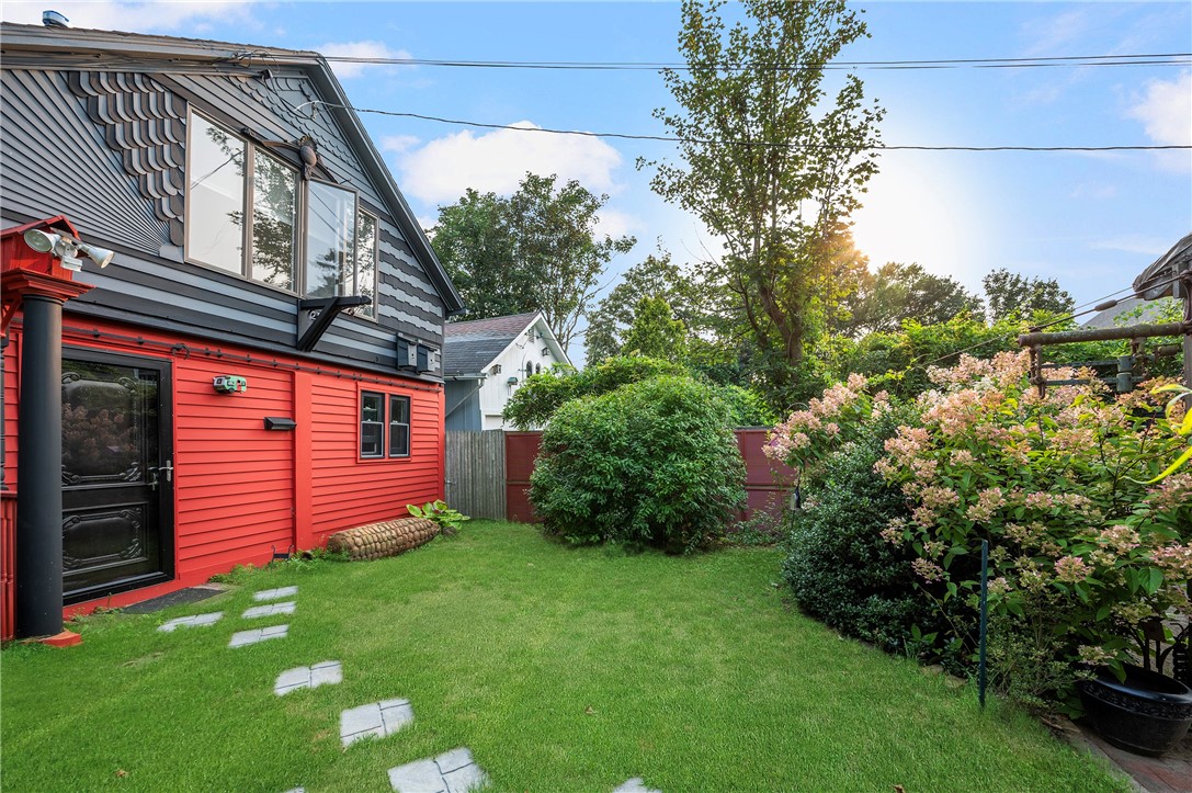 10 Hendricks Street 12