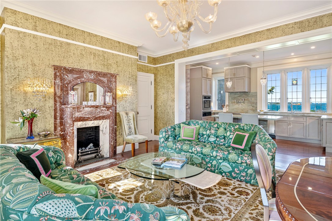 111 Harrison Avenue M9