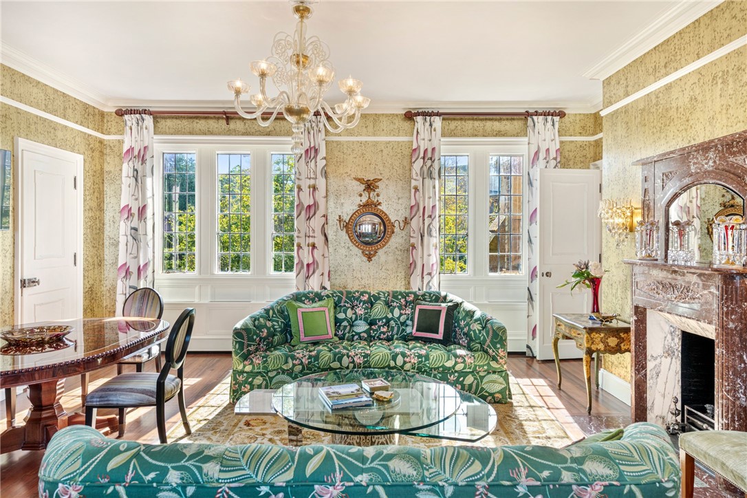 111 Harrison Avenue M9