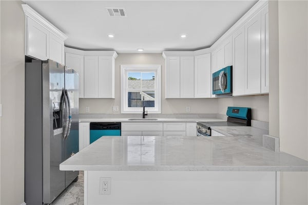 50 ARMINGTON AVE, PROVIDENCE, RI 02908 - Image ad4bcc97f50531e4541c8e32a6c5b03e/40850910