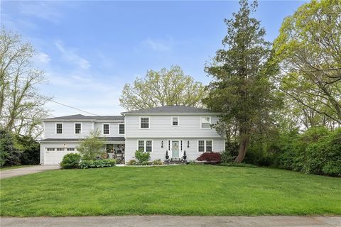 21 Preston Drive Barrington RI 02806