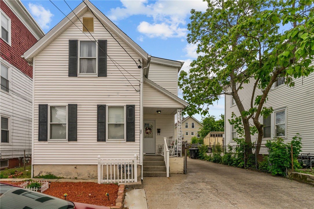 47 Bloomingdale Avenue