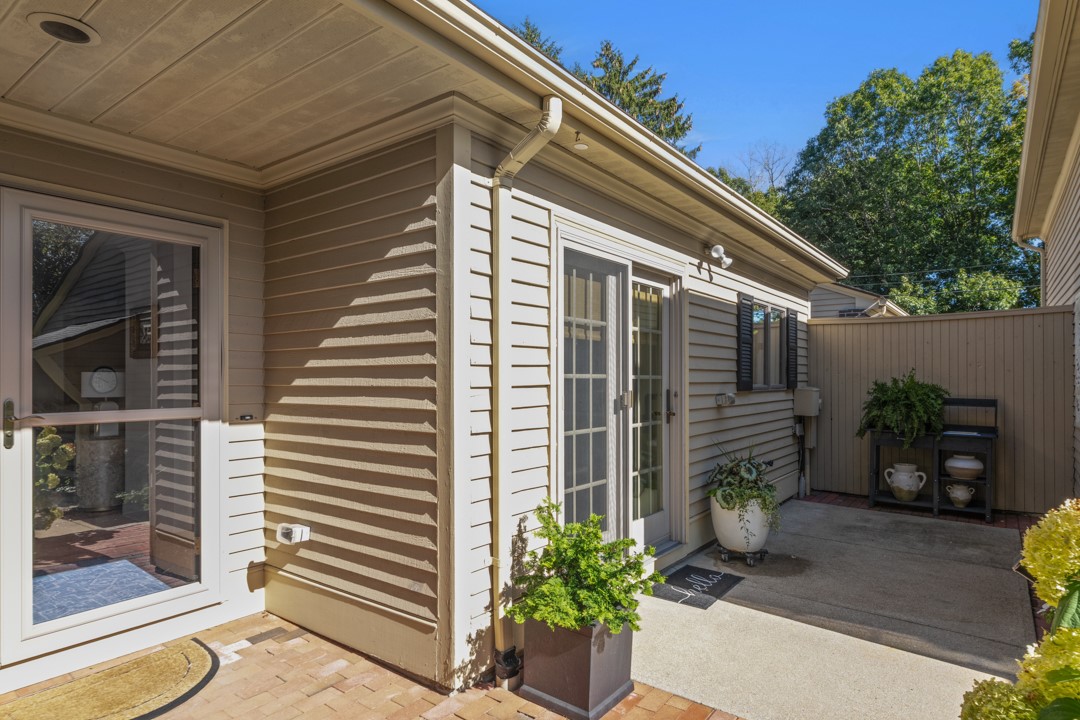 112 Pine Glen Drive C-2