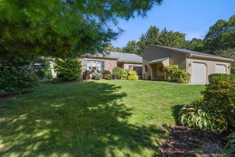 112 Pine Glen Drive C-2 East Greenwich RI 02818