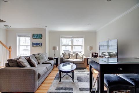 17 Mariner Way Middletown RI 02842