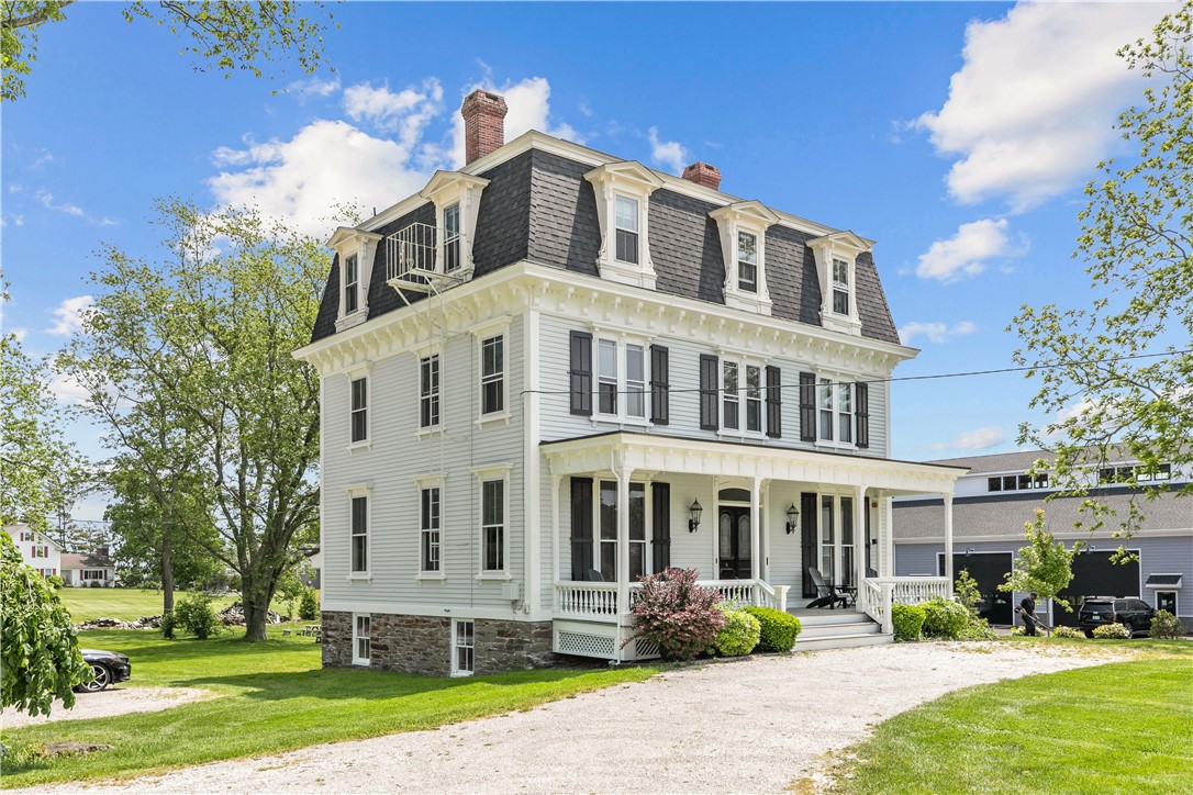 2951 East Main Road 5