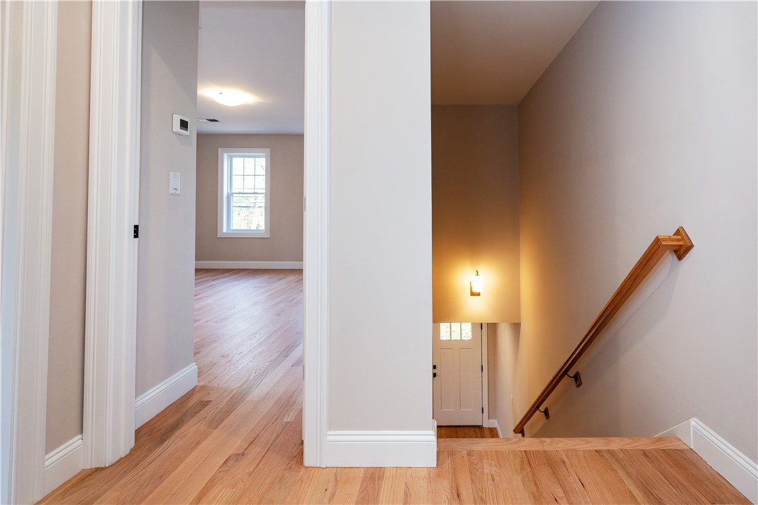 South Kingstown, Rhode Island 02879, United States, 2 Bedrooms Bedrooms, ,2 BathroomsBathrooms,Residential,Pending,251540