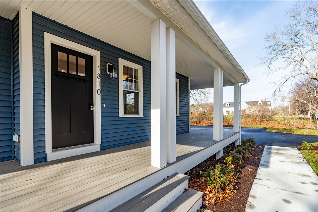 South Kingstown, Rhode Island 02879, United States, 2 Bedrooms Bedrooms, ,2 BathroomsBathrooms,Residential,Pending,251540