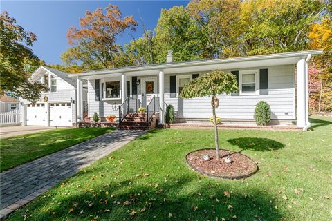 12 Wadsworth Avenue Smithfield RI 02917