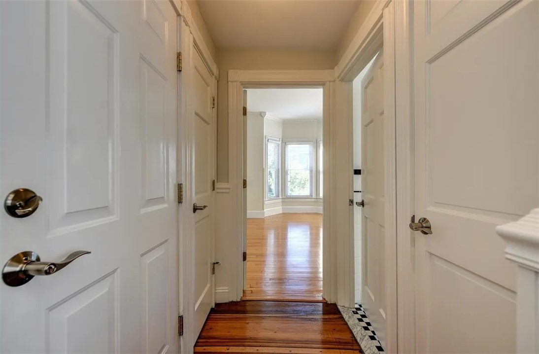 368 Thayer Street 2