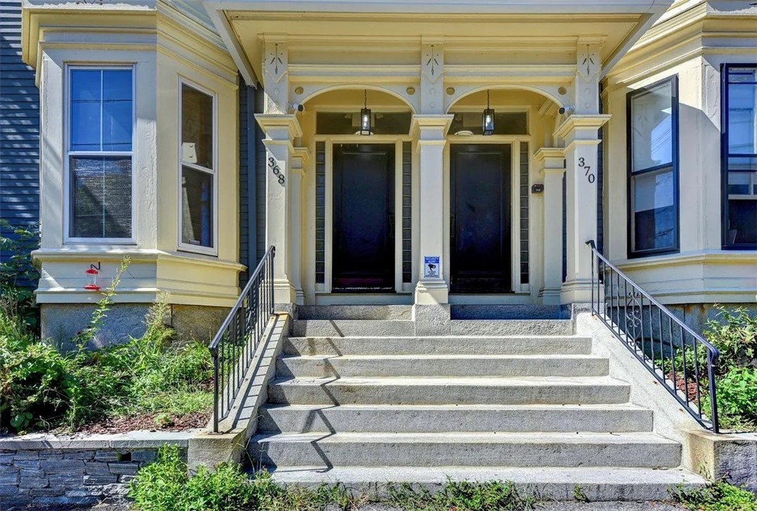 368 Thayer Street 2