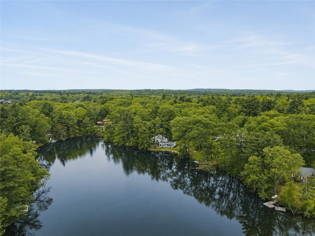 24 Breezy Knoll Road