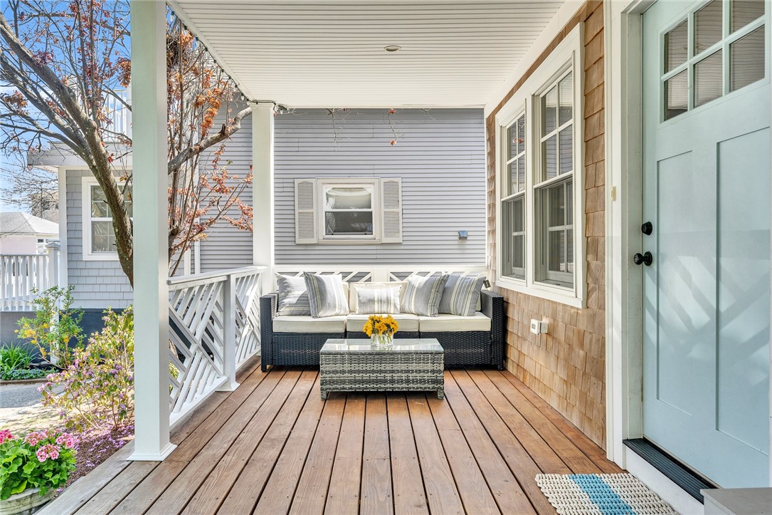 285 Narragansett Avenue