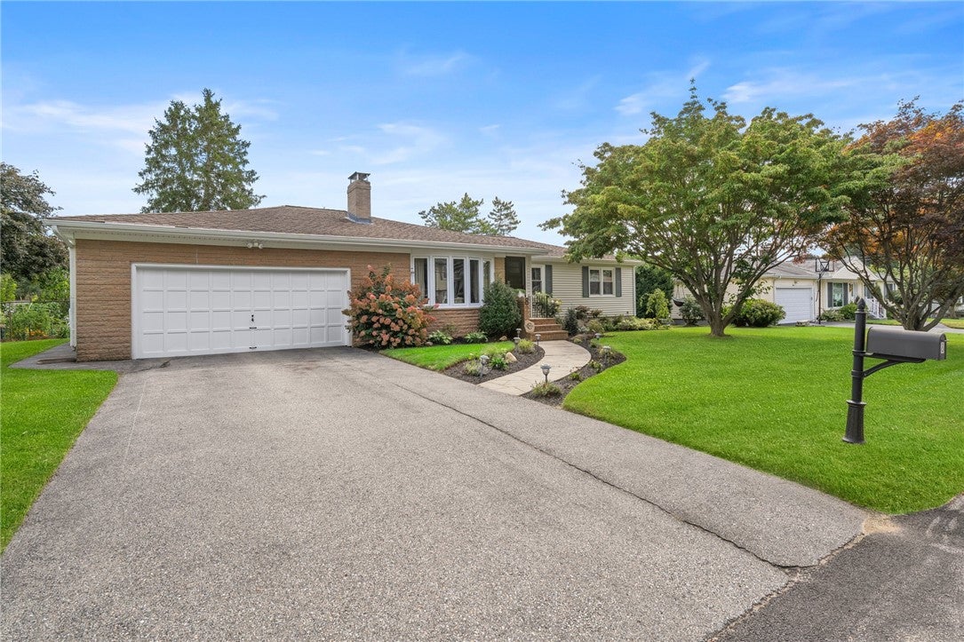 8 Elmhurst Drive
