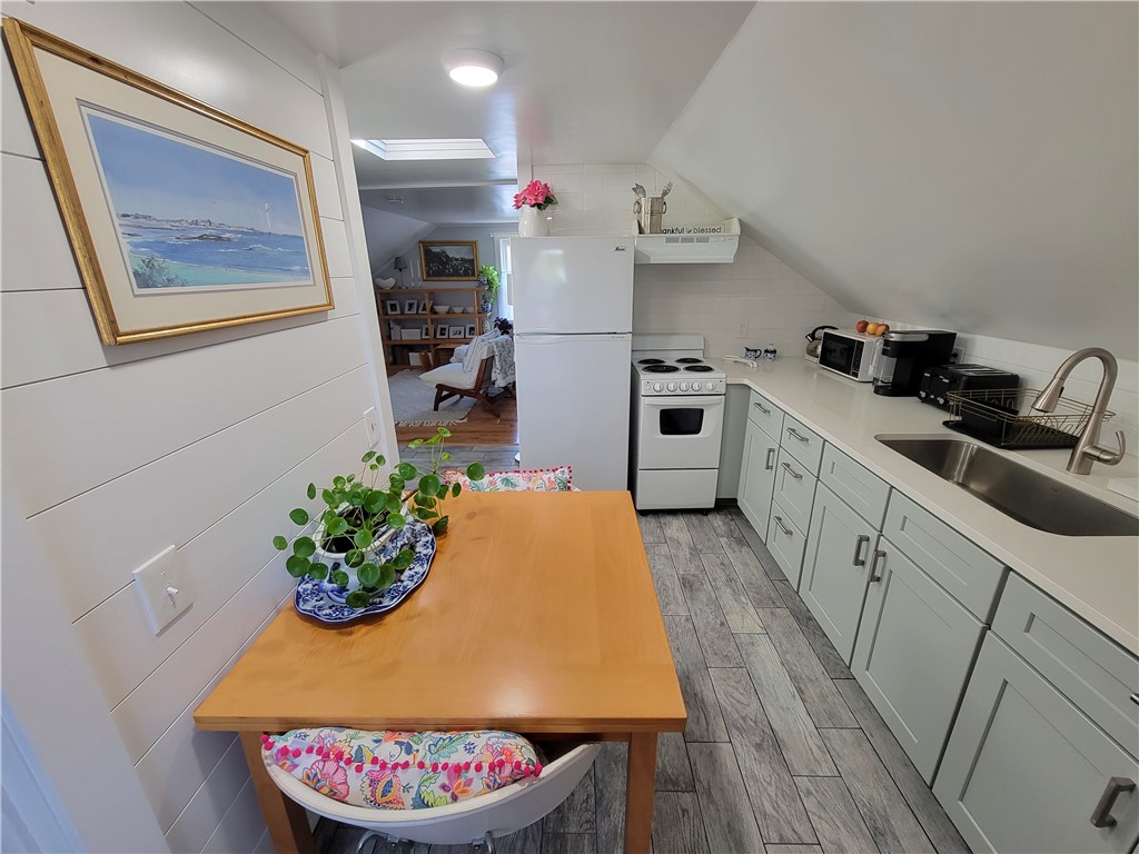 12 Tyler Street ##3