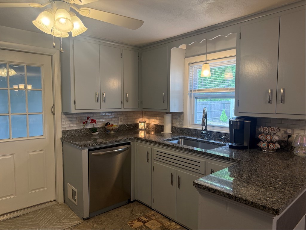 124 Zinnia Drive
