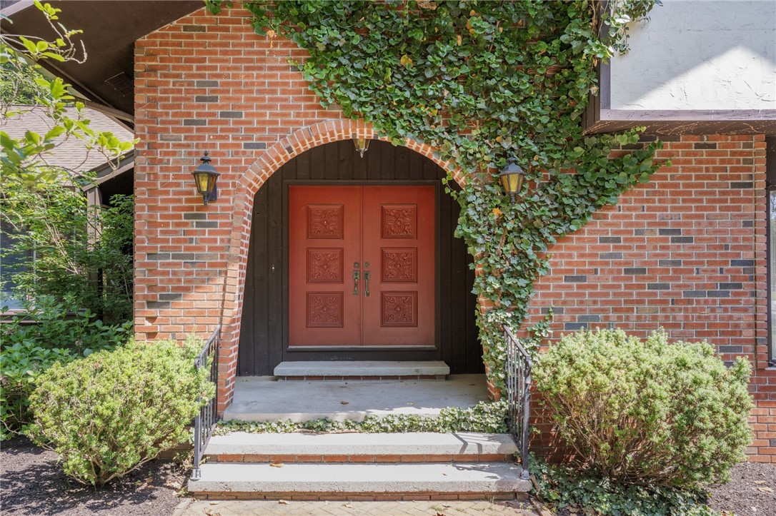 9 Beacon Hill Drive