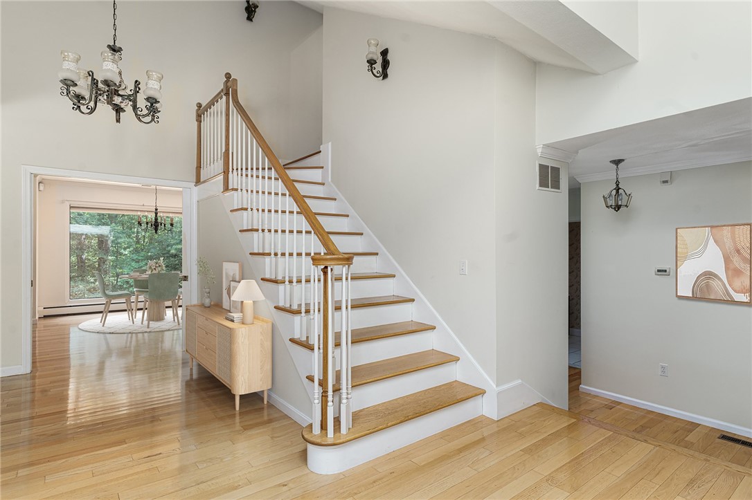 9 Beacon Hill Drive