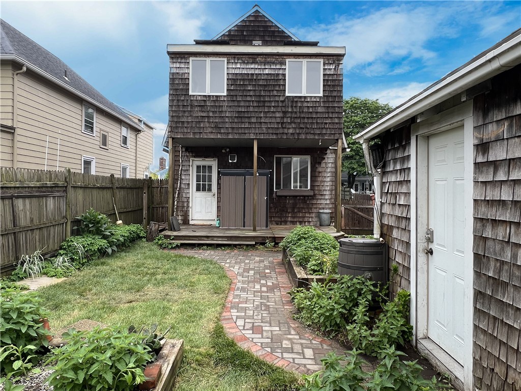 61 Blanding Avenue