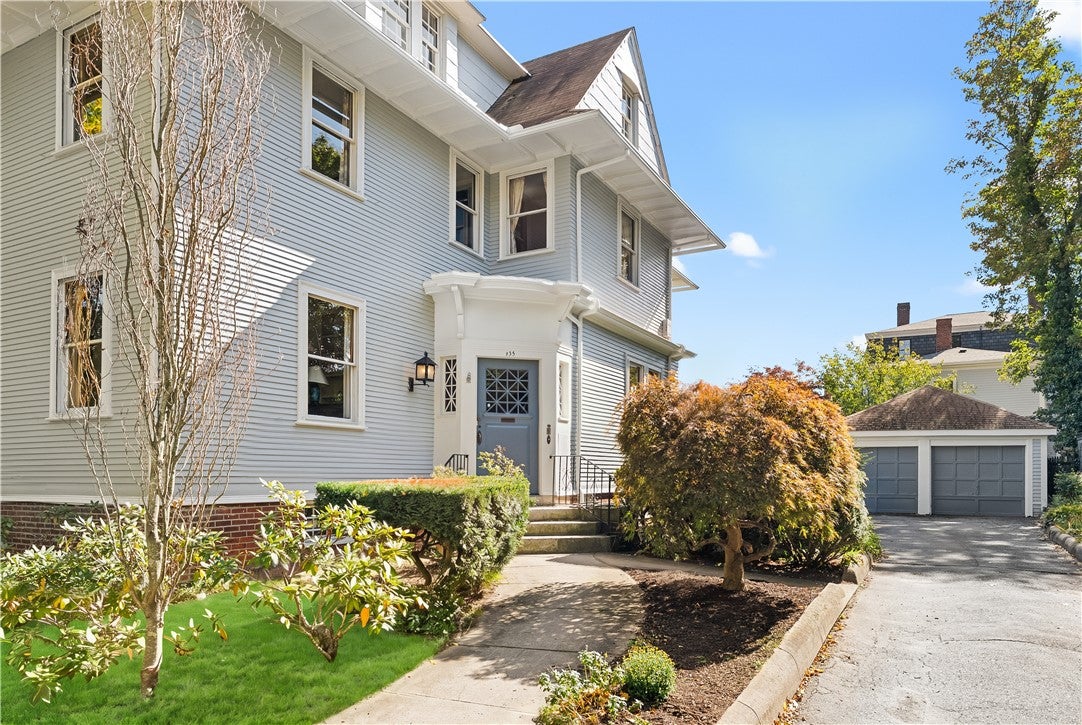 135 Lloyd Avenue