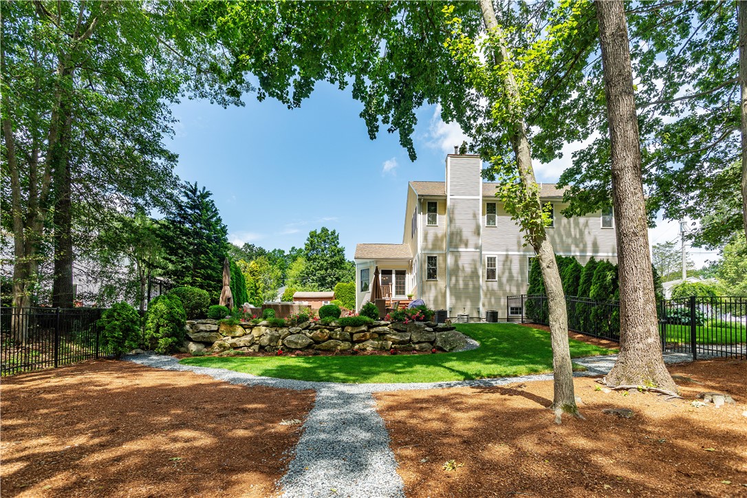 Cranston, Rhode Island 02921, United States, 4 Bedrooms Bedrooms, ,3 BathroomsBathrooms,Residential,Active,190387