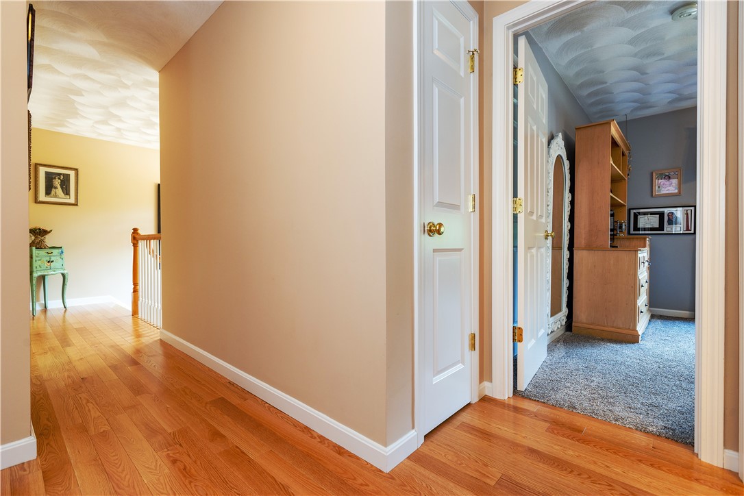 Cranston, Rhode Island 02921, United States, 4 Bedrooms Bedrooms, ,3 BathroomsBathrooms,Residential,Active,190387