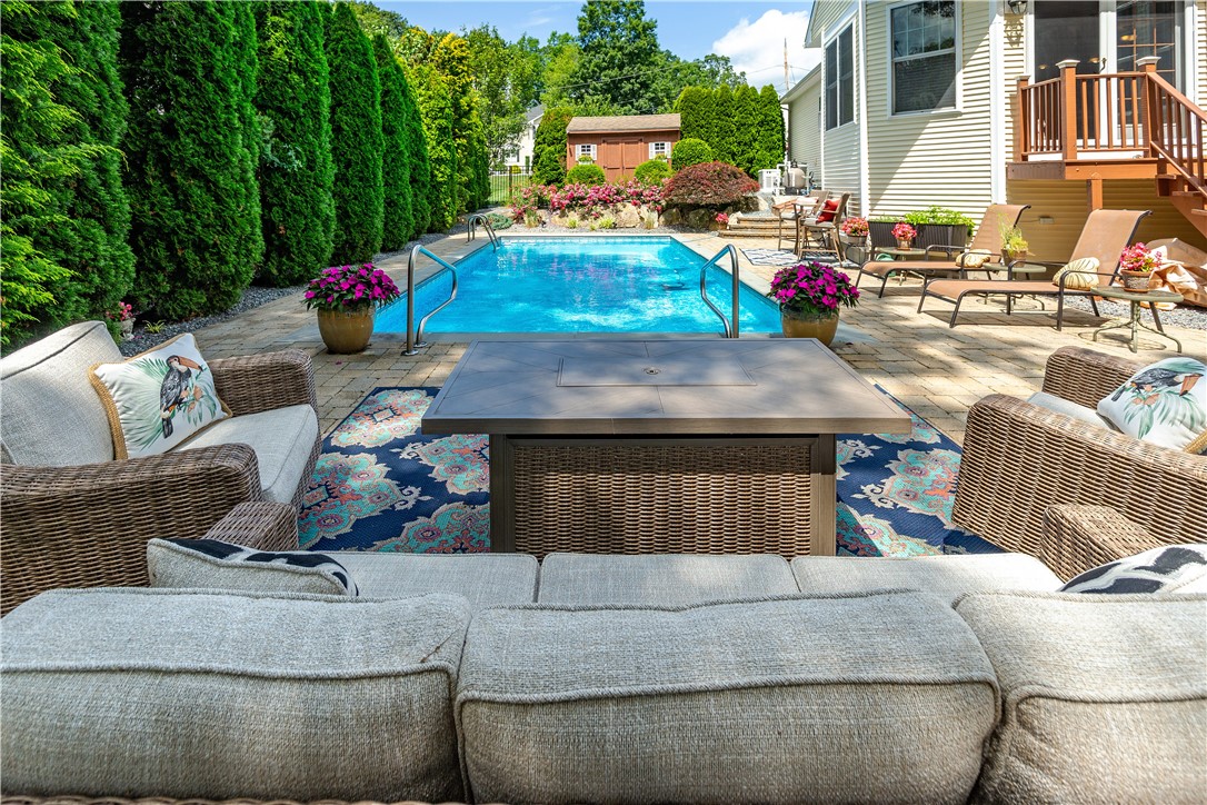 Cranston, Rhode Island 02921, United States, 4 Bedrooms Bedrooms, ,3 BathroomsBathrooms,Residential,Active,190387