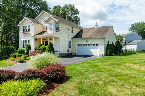 9 Wilshire Lane Cranston RI 02921