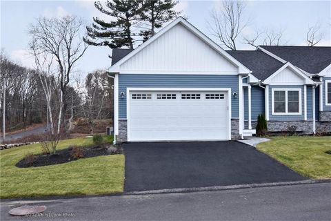 67 Stonebridge Lane 25 Warwick RI 02818
