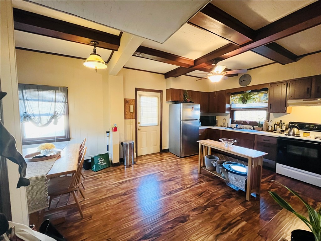 1574 cranston Street