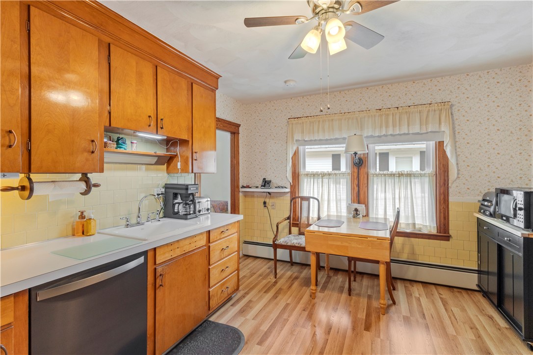 64 Sweet Avenue