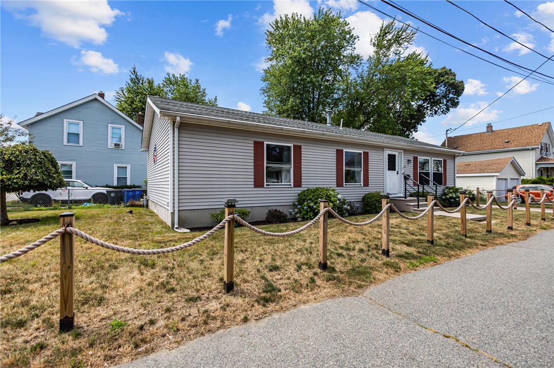 21 Willow Street