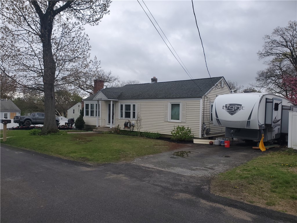 38 Rowe Avenue