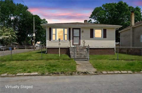 211 IROQUOIS ROAD Road Cumberland RI 02864