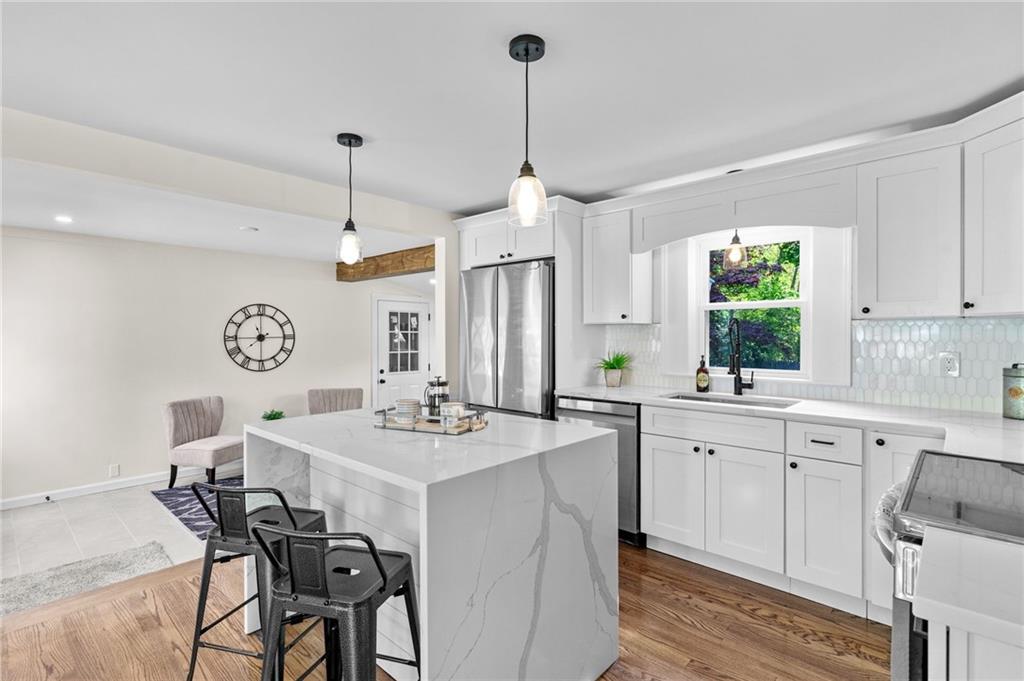 161 Sunny Cove Drive