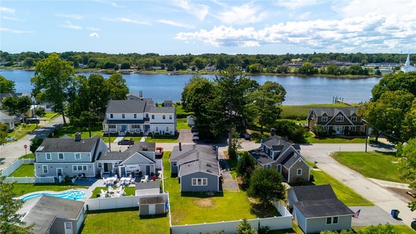 26 BOWDEN AVE, BARRINGTON, RI 02806 - Image b10bd7fafba6cce8733023ab91c4b199/489332292