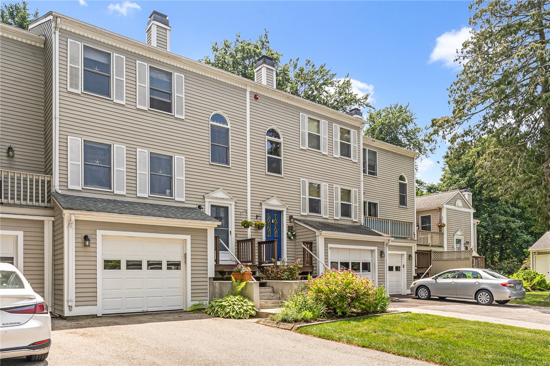 506 Clarks Row