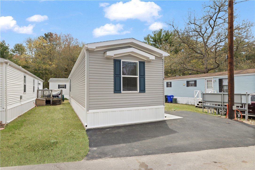 6 Foxtrot Drive