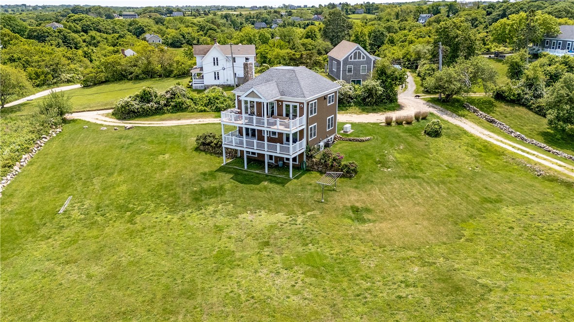 1598 Center Road