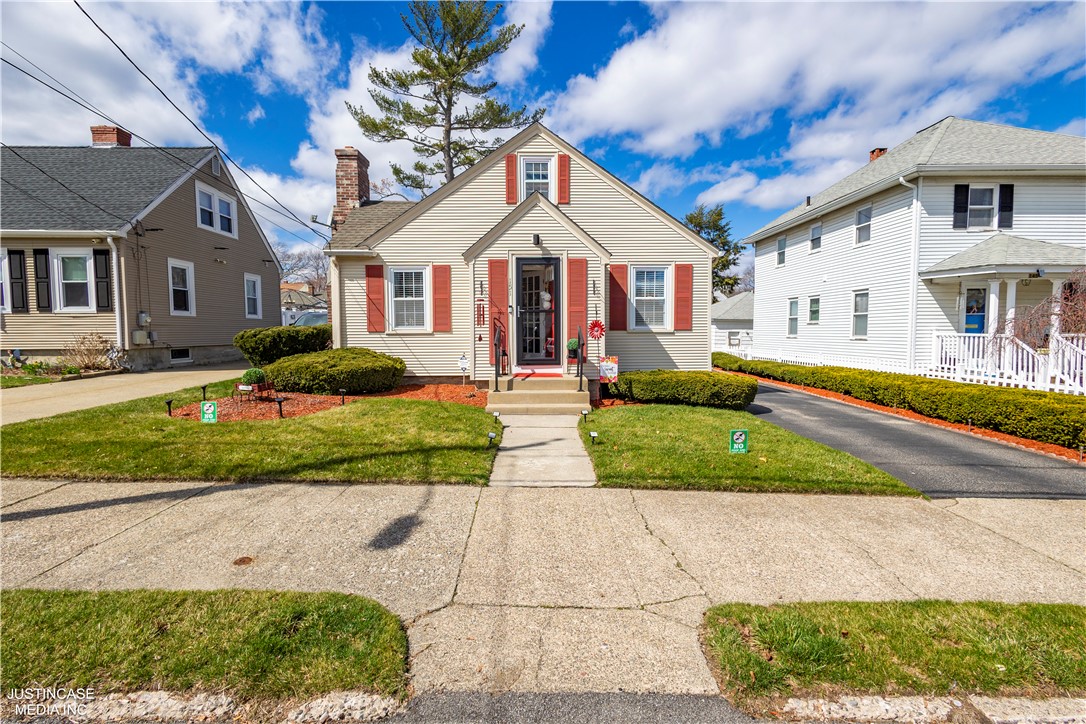 151 West Forest Avenue