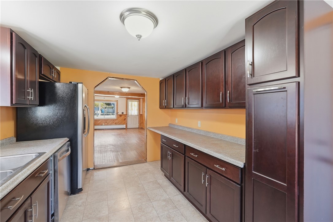 221 Curran Road